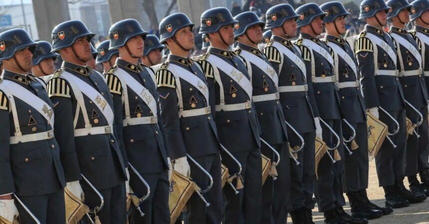 Ofertas de empleo en el Ejército de Chile: Sueldos sobre $2.400.000 y diversas vacantes