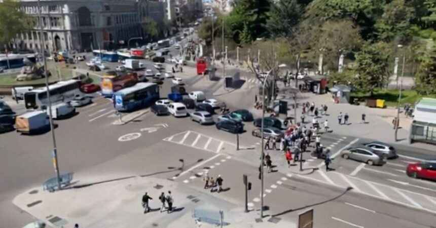 Apagón en España: autoridades estiman entre 6 y 10 horas para restablecer el servicio eléctrico