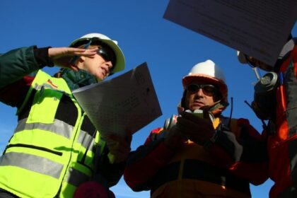 Adecco publica más de 2.500 ofertas laborales con sueldos que alcanzan los $2,5 millones