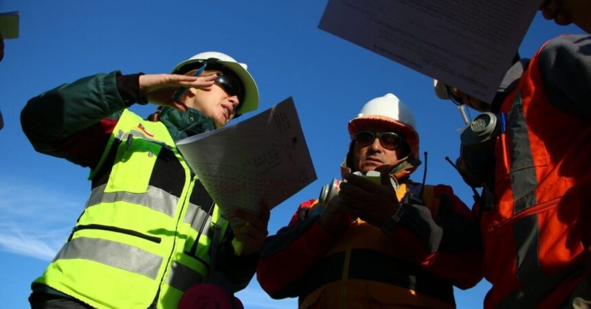 Adecco publica más de 2.500 ofertas laborales con sueldos que alcanzan los $2,5 millones