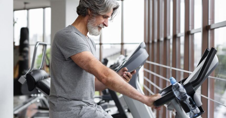 Estudio revela que la bicicleta fija sería clave para mejorar el sueño y combatir el insomnio