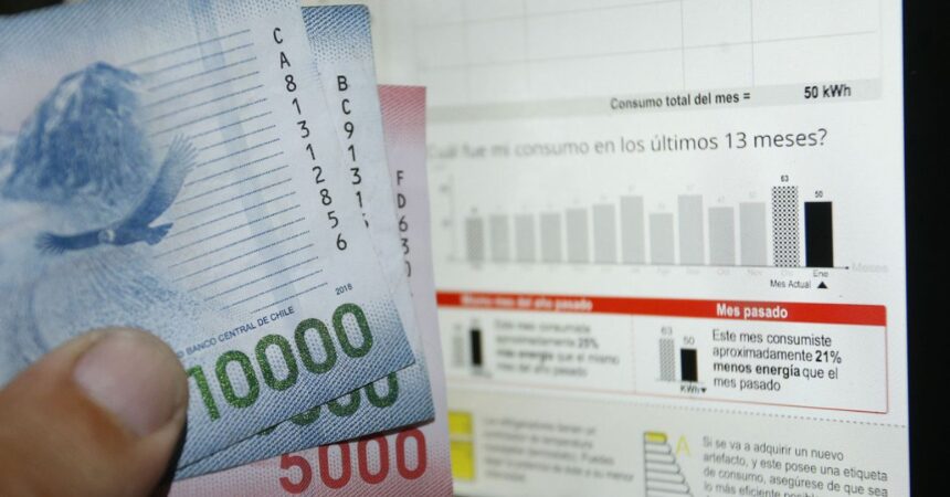 Cuentas de la luz subirán este invierno: proyectan alza sobre el 3% y se debate extender el Subsidio Eléctrico hasta 2027
