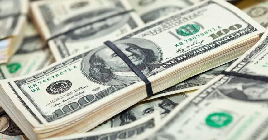 Dólar supera los $1.000 en Chile: los productos que se encarecen con esta alza
