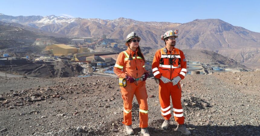 Codelco: Estas son las ofertas de trabajo que la compañía ofrece para técnicos y profesionales