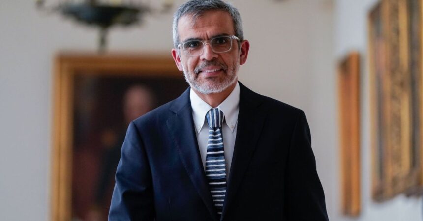 Luis Cordero debuta como Ministro de Seguridad y aborda participación de menores en delitos