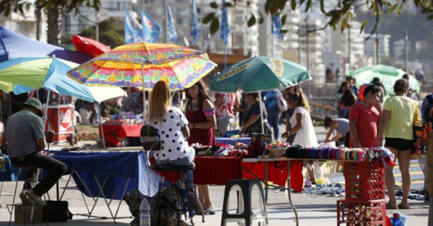 Ordenanza municipal en Valparaíso para regular comercio ambulante: ¿Qué cambios se esperan?