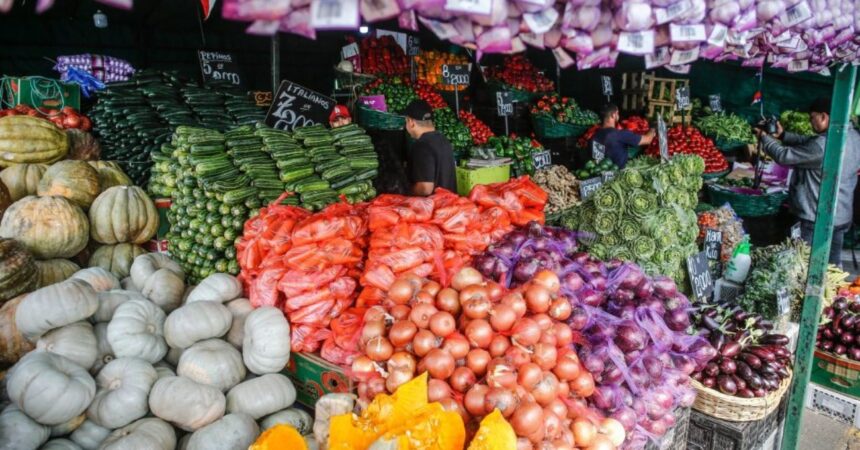 Impacto de la inflación en el precio de alimentos y educación