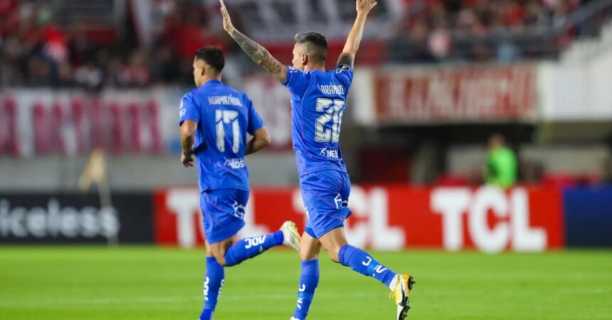 Tras victoria en La Plata, Universidad de Chile lidera Grupo A