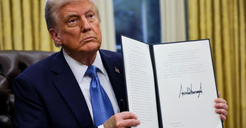 Trump incrementa a 125% los aranceles a China y pausa gravámenes a otros países