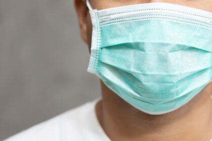 Inicia uso obligatorio de mascarillas en Chile: normativa sanitaria hasta agosto