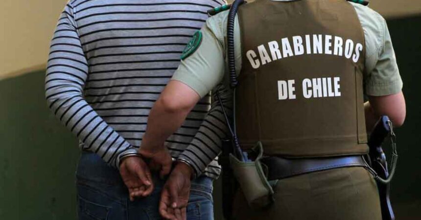 Detenido por grabar a universitarias en Temuco: ¿voyeurismo en aumento?