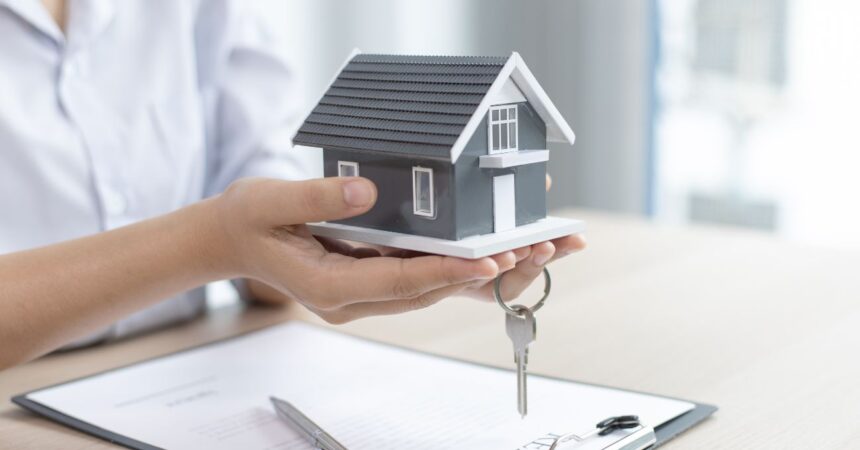 Subasta de propiedades en línea: oportunidad para adquirir una vivienda