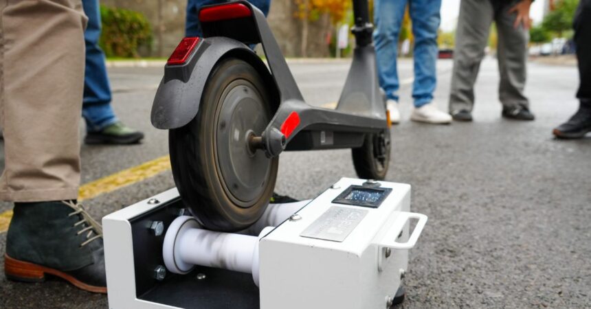 Dispositivo SC-25: Fiscalización de scooters eléctricos en Santiago