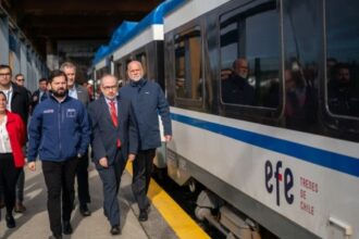 Presidente Boric anuncia mejoras en servicio ferroviario de Puerto Montt