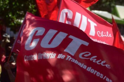 Propuesta de la CUT para aumento del sueldo mínimo genera controversia