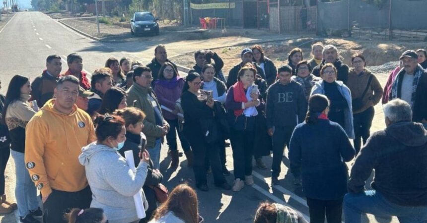 Camioneros protestan por altos peajes en el Camino de la Fruta Chile