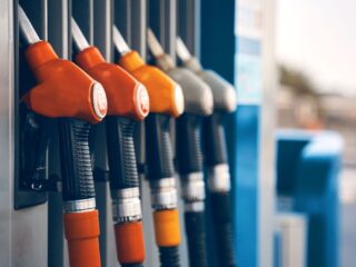 Estabilidad en precios de combustibles: Enap anuncia valores para mayo 2025