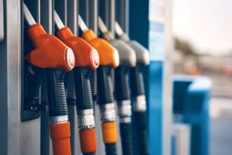 Estabilidad en precios de combustibles: Enap anuncia valores para mayo 2025