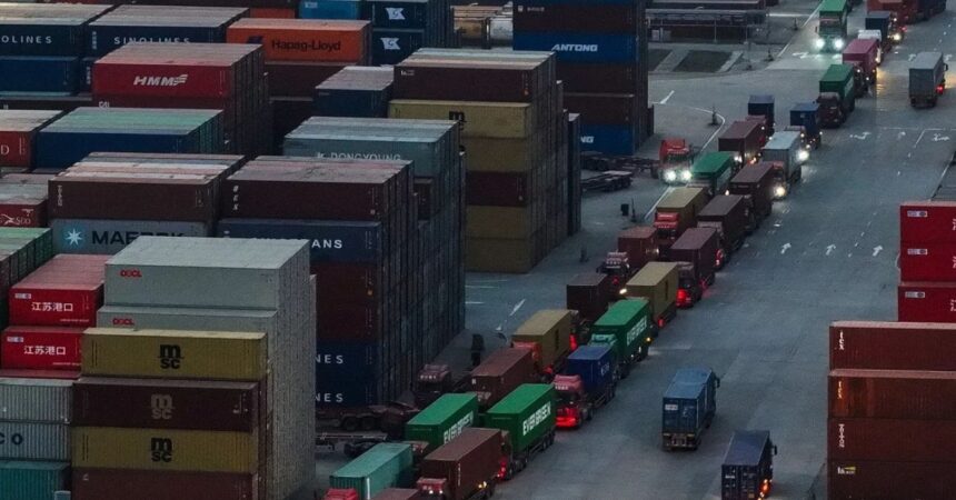 China eleva aranceles a productos de EE.UU. al 125% y escala la guerra comercial