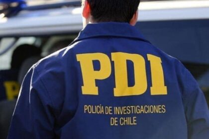 Hombre es asesinado en el baño de la casa de su madre en Buin: se investiga posible ajuste de cuentas
