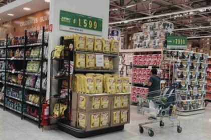 Funcionamiento de supermercados durante Semana Santa: revisa horarios para este viernes