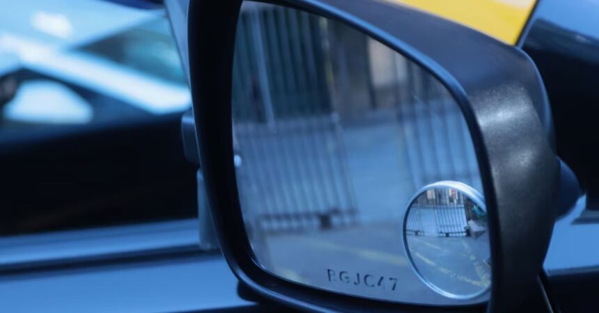 Plazo para grabar patente en vidrios y espejos vence el 14 de mayo: revisa si estás obligado