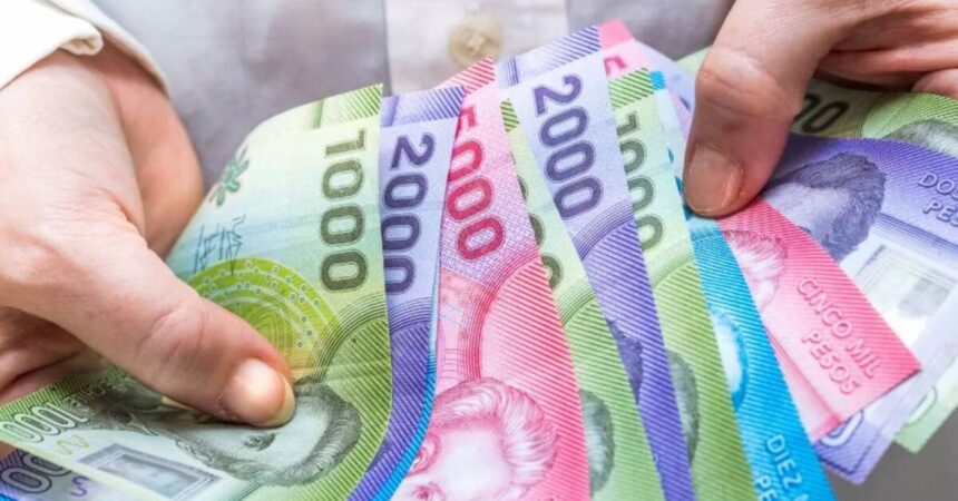 Estado entrega bono de $73.000 a personas que cumplan estos requisitos