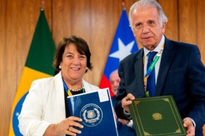 Chile y Brasil fortalecen cooperación en Defensa con firma de acuerdos estratégicos