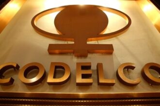 Presidente Boric nombra a tres nuevos directores de Codelco: uno de ellos es exministro de Piñera