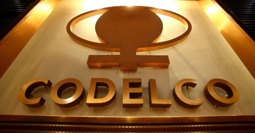 Presidente Boric nombra a tres nuevos directores de Codelco: uno de ellos es exministro de Piñera