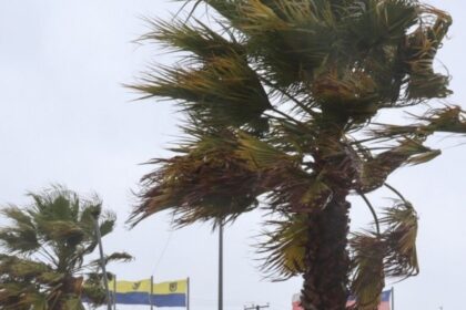 Aviso por fuertes vientos en la zona central: rachas de hasta 70 km/h, incluyendo la Región Metropolitana