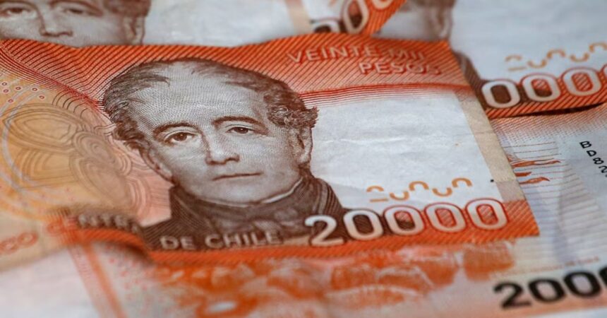 Bono Marzo 2025: ¿Quiénes deben cobrar el Aporte Familiar Permanente de forma presencial?