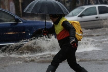Lluvias intensas y viento fuerte en Chile: regiones más afectadas por el sistema frontal esta semana