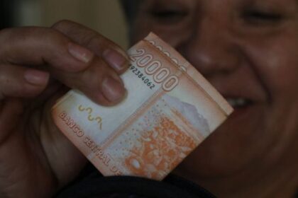 Bono de Protección 2025: Revisa cómo se paga este beneficio mensual para mujeres jefas de hogar