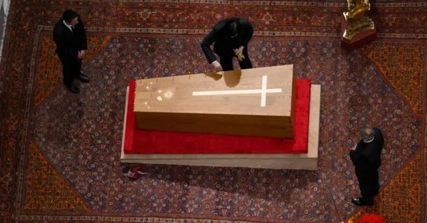 Más de 250 mil personas despidieron al Papa Francisco: fue enterrado en la Basílica de Santa María la Mayor de Roma