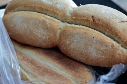 El truco definitivo para mantener el pan fresco por más tiempo, según expertos