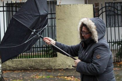 Meteorología emite aviso por vientos de hasta 80 km/h en cuatro regiones de Chile