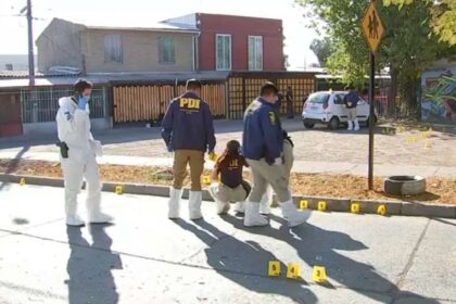Balacera en Pedro Aguirre Cerda: Padre resultó herido en su mano y su hijo murió en el hospital