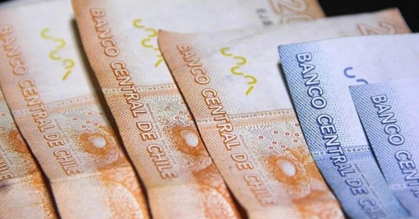 Bonos para mujeres en abril: beneficios para trabajadoras, madres y dueñas de casa