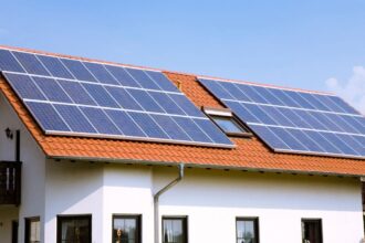 Paneles solares: 7 mitos y verdades sobre su impacto en el ahorro de las cuentas de luz