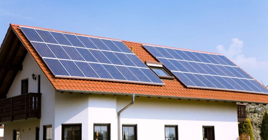 Paneles solares: 7 mitos y verdades sobre su impacto en el ahorro de las cuentas de luz