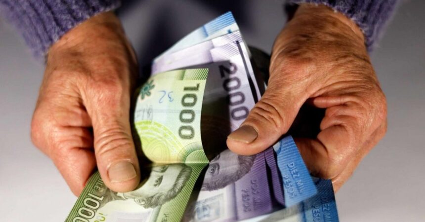 Alza del sueldo mínimo: este es el monto que propone la CUT