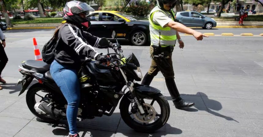 Calendario de restricción vehicular en Santiago 2025: revisa si te corresponde