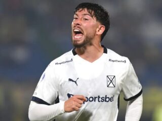 Felipe Loyola en la mira del Bayern Múnich: gigante alemán habría ofrecido 20 millones de euros