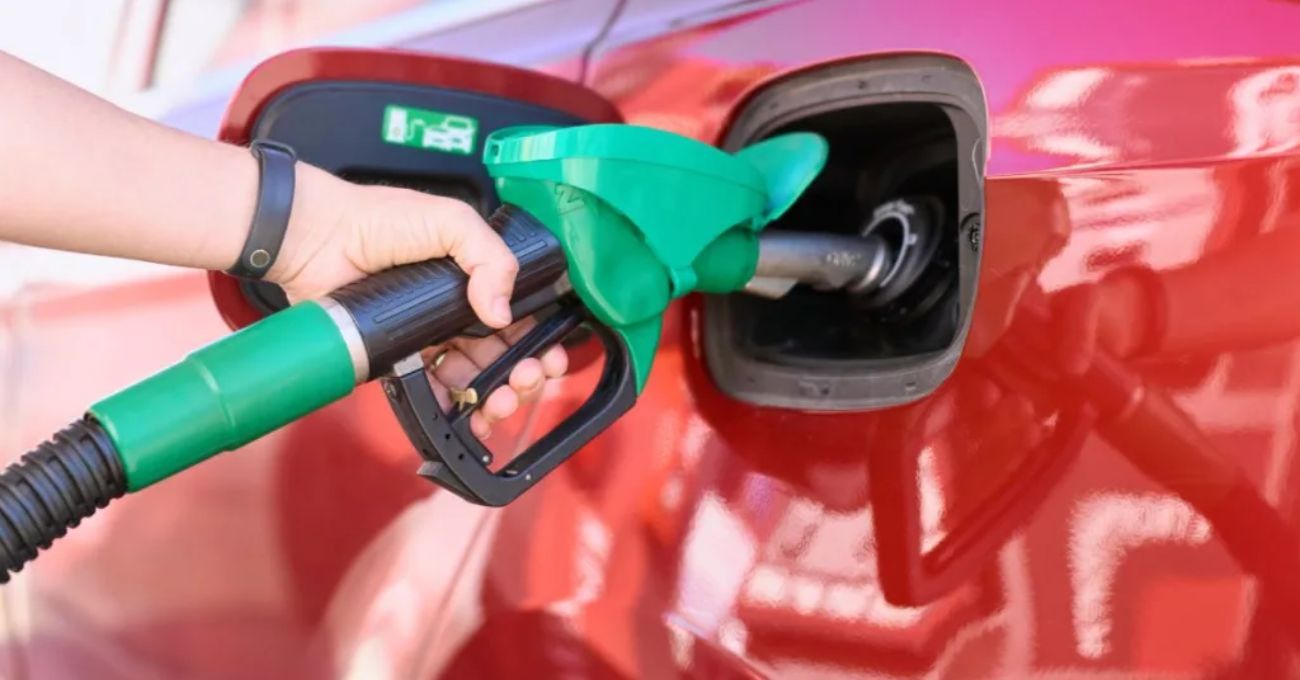 ¿Sube o baja la bencina? Revisa el precio de los combustibles desde el jueves 1 de mayo