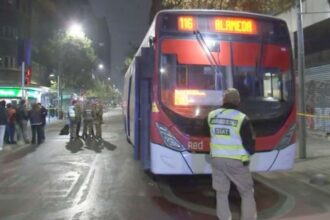Doble atropello en el centro de Santiago: dos mujeres mueren tras ser impactadas por micro de Red Movilidad