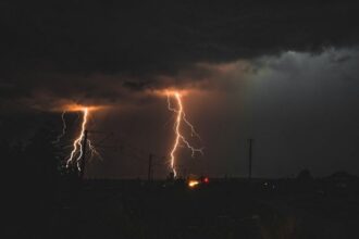 Anuncian probables tormentas eléctricas para la RM y otras cinco regiones este 7 y 8 de mayo