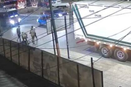 Carabinero de franco balea a delincuente tras robo de camión en Cerrillos: sujeto está en riesgo vital