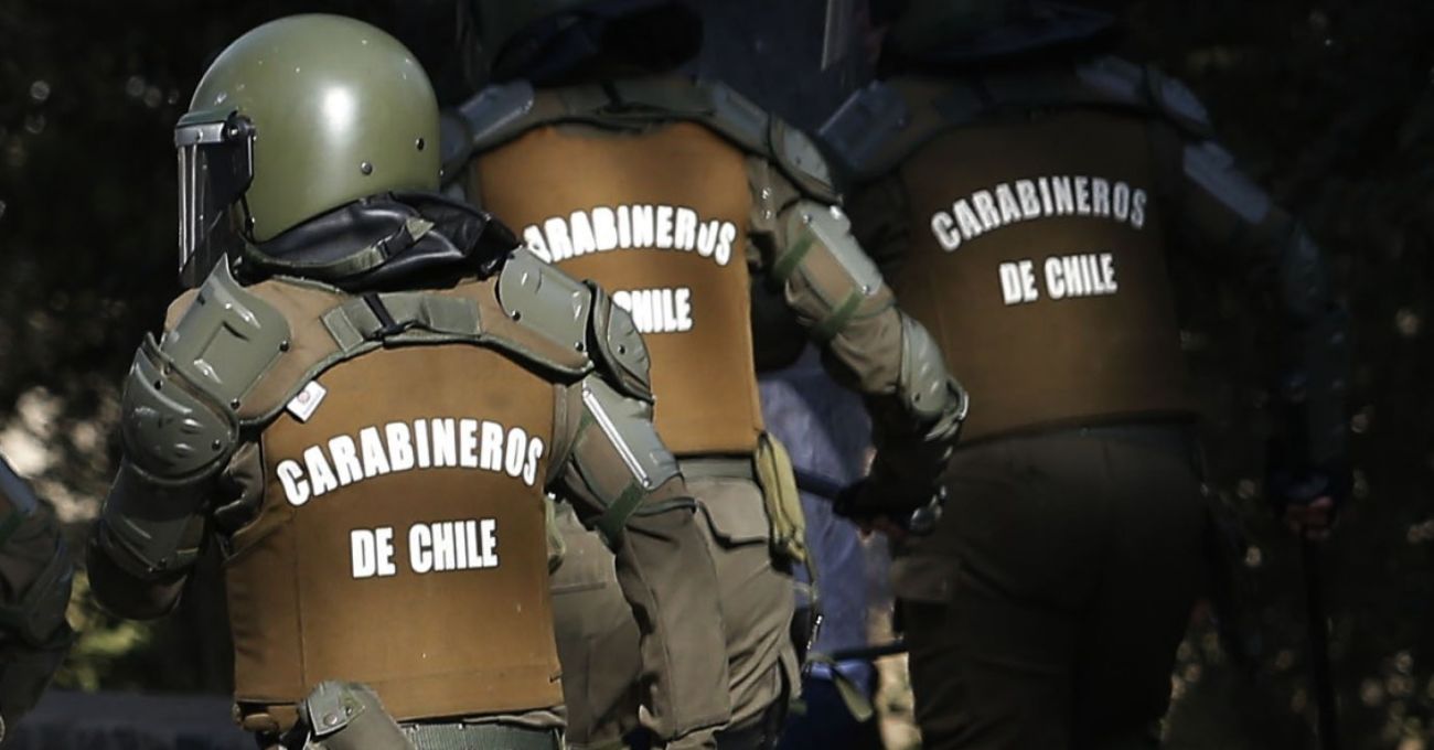 Masivo operativo antidrogas en megatoma de San Antonio: vecinos atacaron a Carabineros
