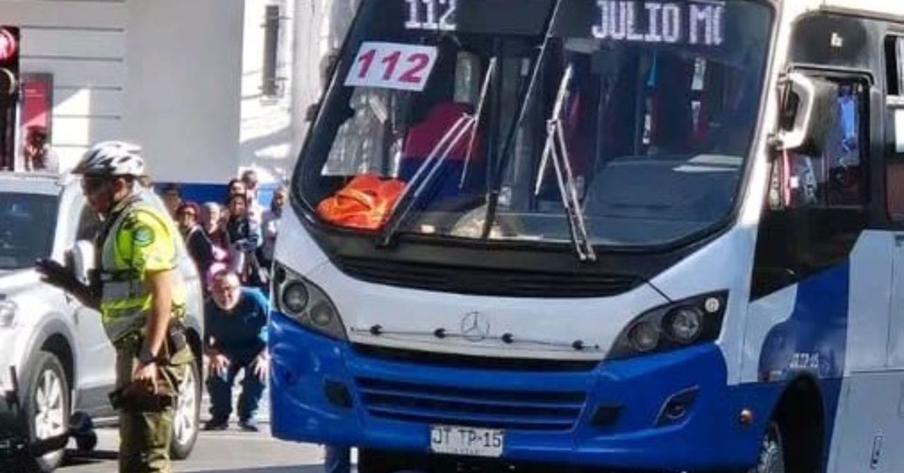 Adulta mayor muere tras ser atropellada por microbús en pleno centro de Antofagasta